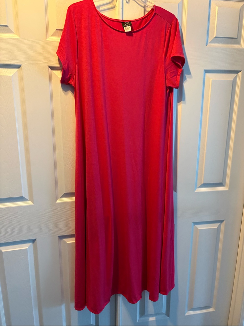 Studio Y Bright Fuchsia Short Sleeve Crew Neck Dress